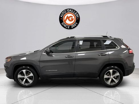 Used 2019 Jeep Cherokee Limited FWD image 6