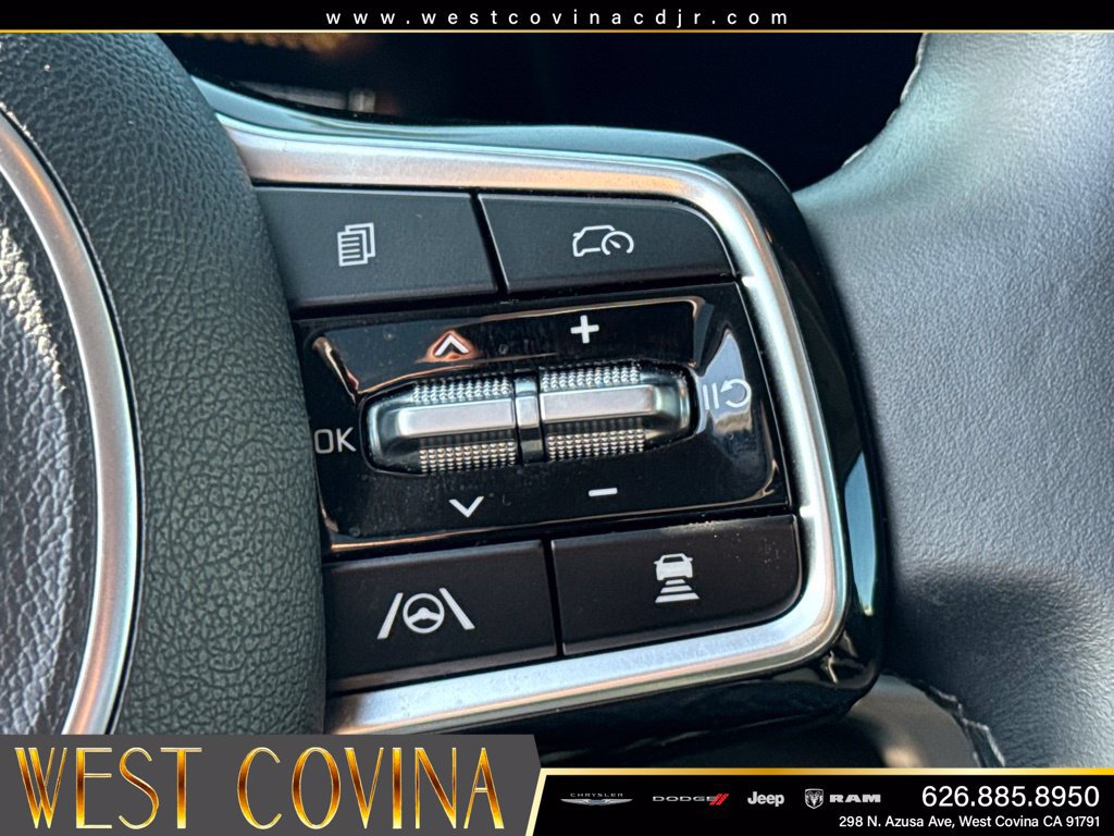 Used 2024 Kia Sorento S FWD image 26