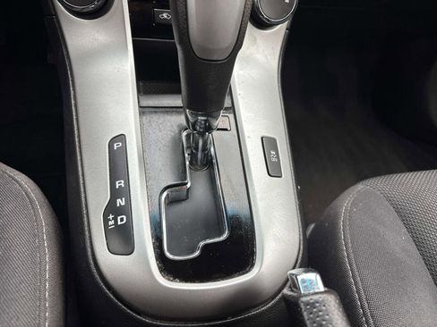 Used 2015 Chevrolet Cruze LT image 22