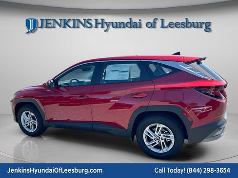 New 2026 Hyundai Tucson SE image 8