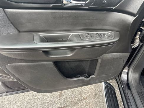 Used 2016 GMC Acadia SLE image 14