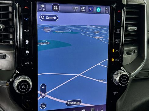 Used 2025 RAM 1500 Laramie image 22