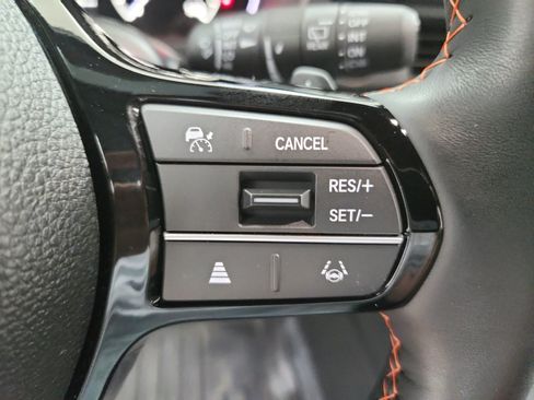 Used 2025 Honda Pilot TrailSport image 28
