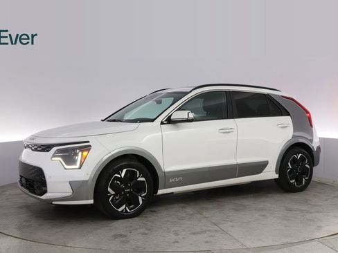 Used 2023 Kia Niro Wave w/ Wave Preserve Package FWD image 18