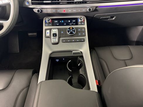 Used 2025 Hyundai Palisade Calligraphy AWD/4WD image 15