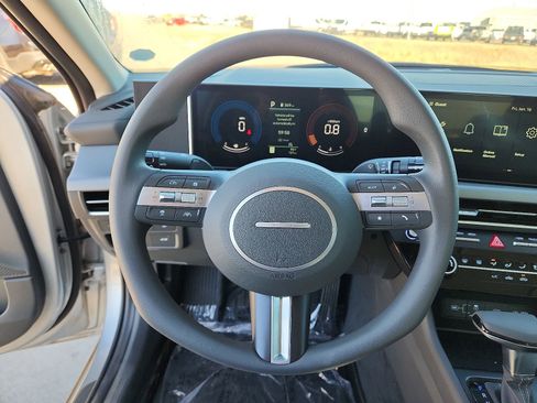 New 2025 Hyundai Sonata SE image 17