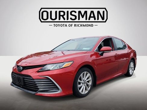 Certified 2023 Toyota Camry LE w/ Convenience Package FWD image 3