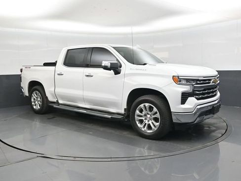 Used 2025 Chevrolet Silverado 1500 LTZ AWD/4WD image 1