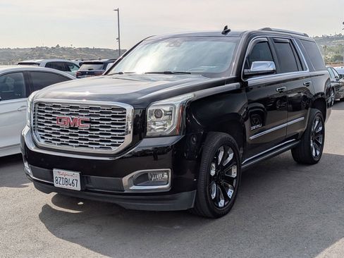 Used 2018 GMC Yukon Denali w/ Denali Ultimate Package image 2