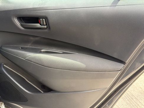 Used 2025 Toyota Corolla LE FWD image 24