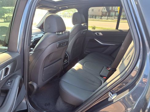 Used 2019 BMW X5 xDrive40i w/ Premium Package 2 AWD/4WD image 21