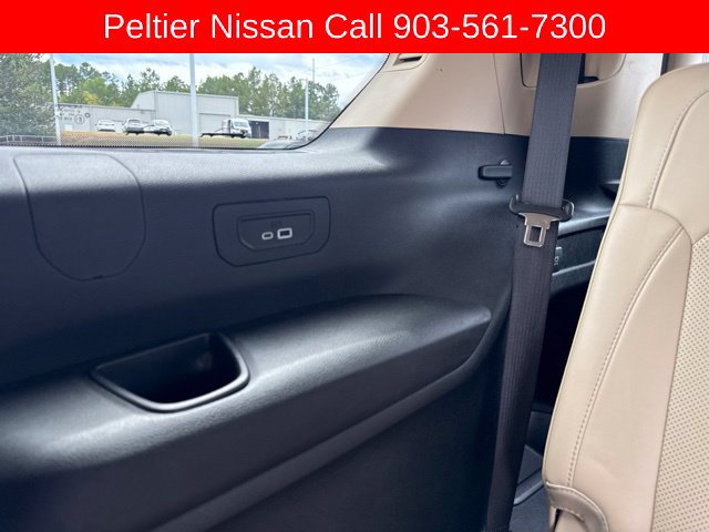 Used 2022 Jeep Grand Cherokee L Limited w/ Luxury Tech Group II RWD image 25