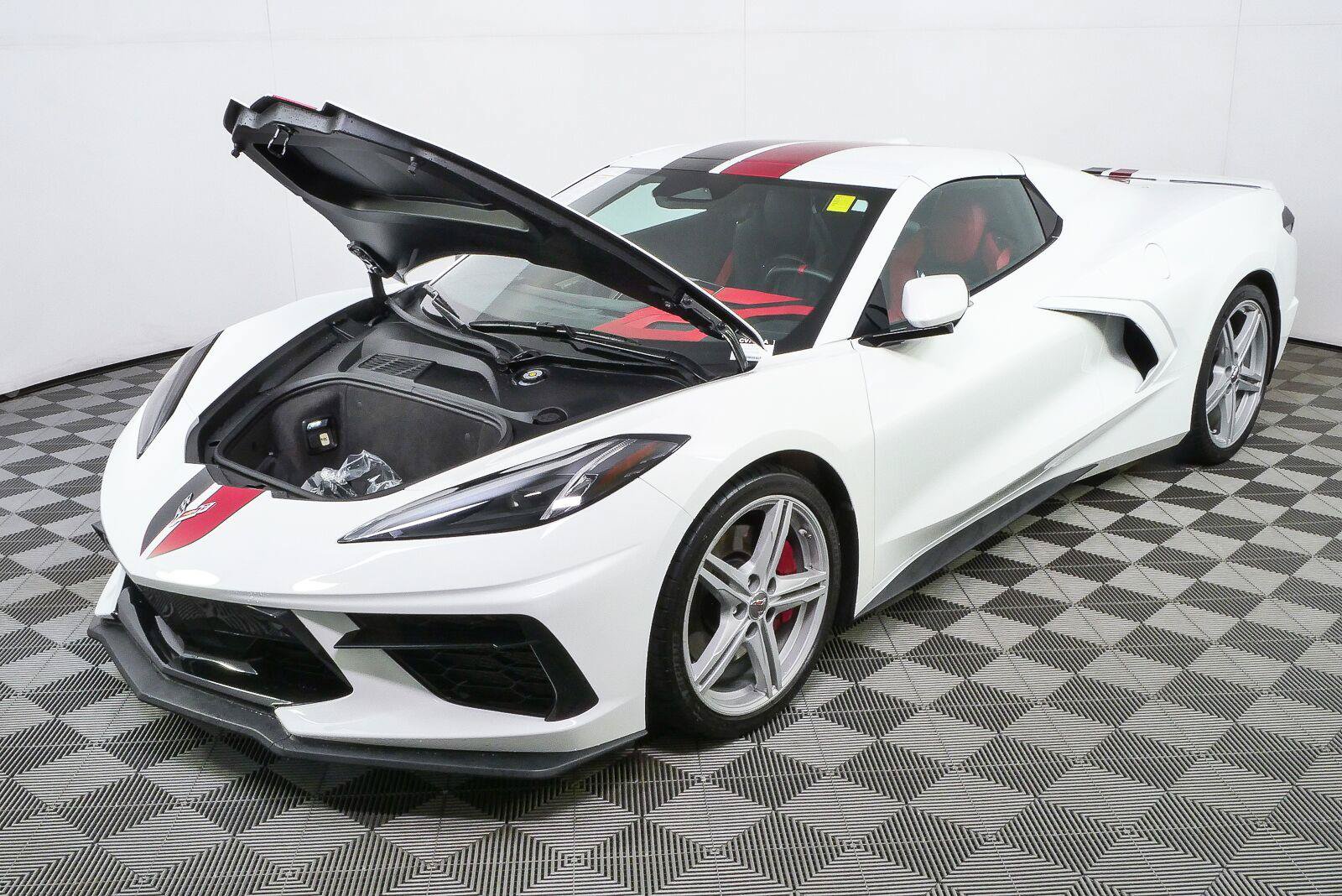 Used 2026 Chevrolet Corvette Stingray Premium Conv w/ Z51 Performance Package RWD image 27
