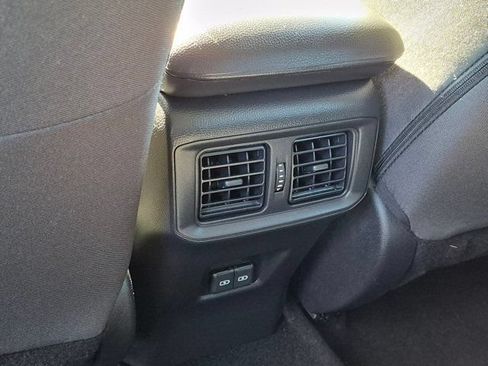 Used 2025 Toyota RAV4 XLE FWD image 16