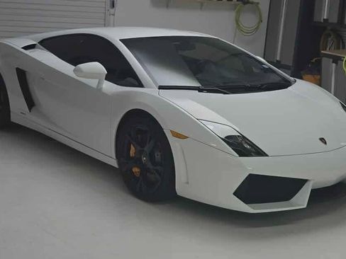 Used 2011 Lamborghini Gallardo LP 550-2 Bicolore image 3