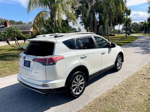 Used 2017 Toyota RAV4 Limited image 5