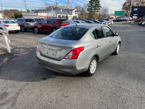 Used 2012 Nissan Versa SV w/ Convenience Pkg image 6