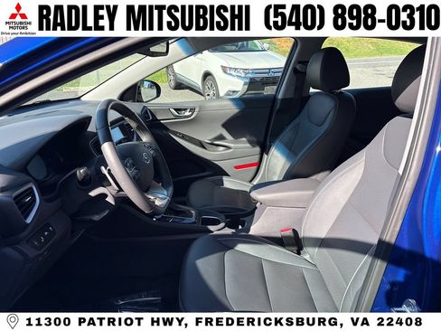 Used 2019 Hyundai Ioniq Limited FWD image 3