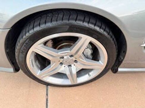 Used 2009 Mercedes-Benz SL 550 SL 550 2dr Convertible image 28