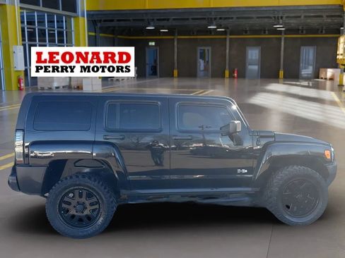 Used 2009 HUMMER H3 Luxury image 3