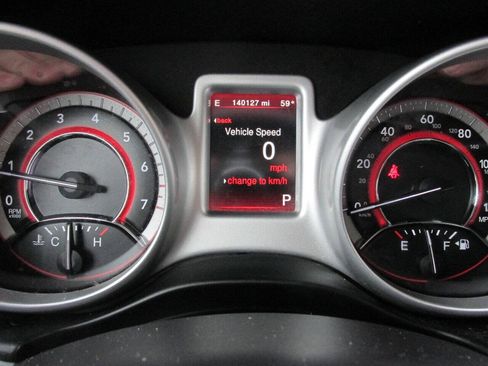 Used 2017 Dodge Journey SE w/ Flexible Seating Group FWD image 51