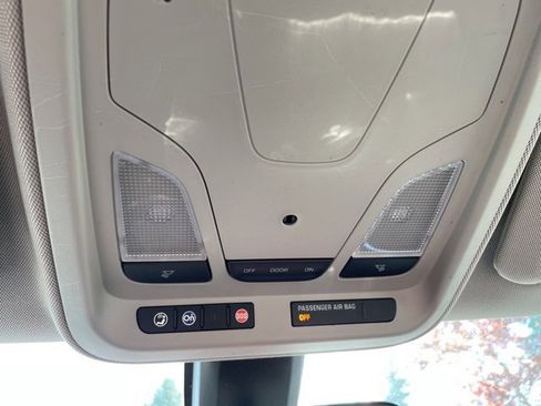 Used 2015 Chevrolet Impala LT image 20