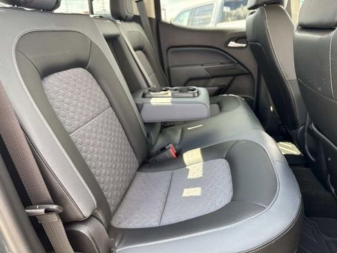 Used 2016 Chevrolet Colorado Z71 AWD/4WD image 12