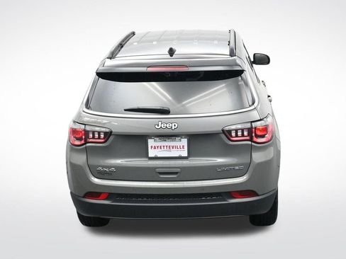 Used 2024 Jeep Compass Limited image 27