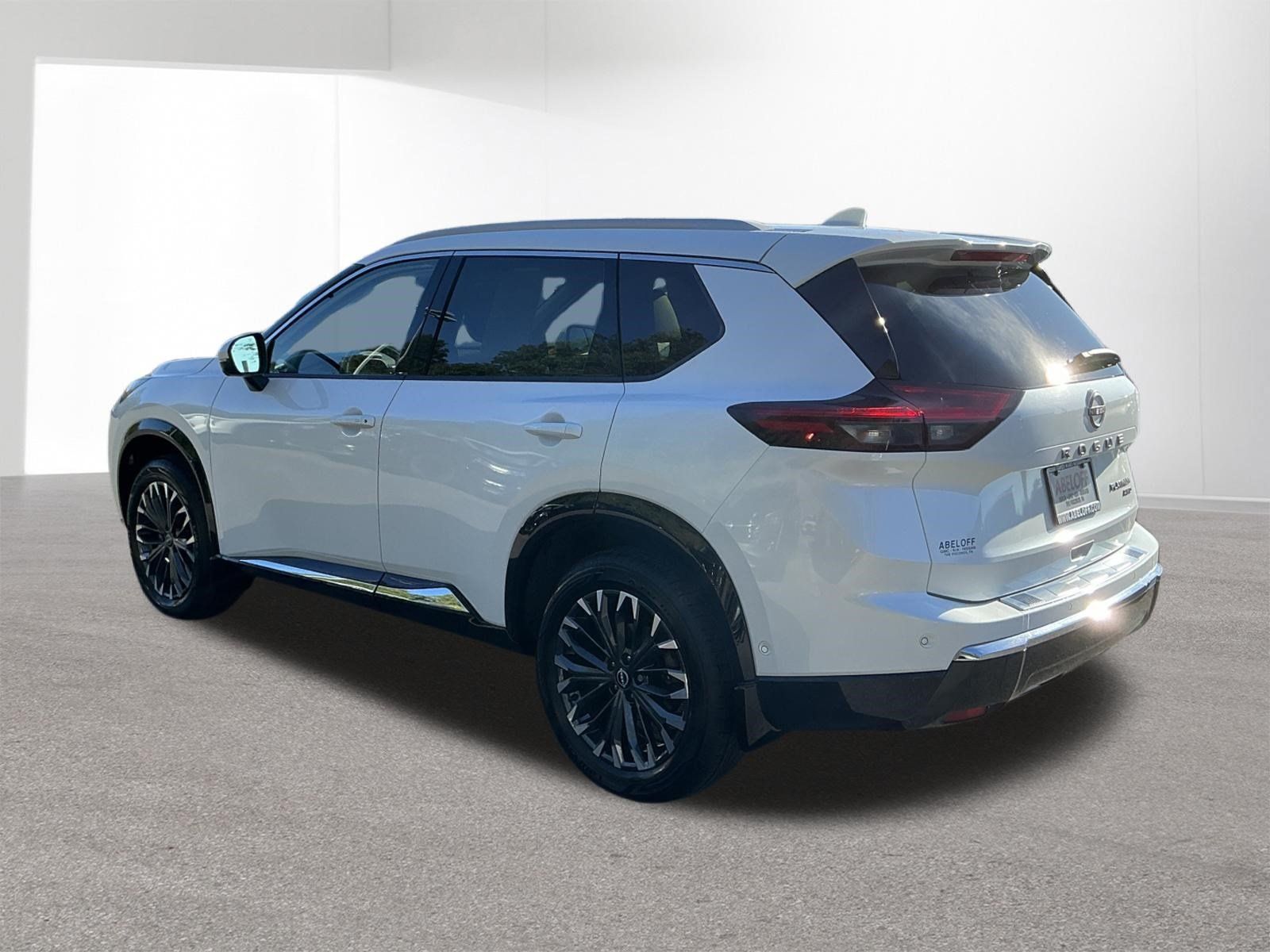 Used 2024 Nissan Rogue Platinum w/ Platinum Premium Package AWD/4WD image 5