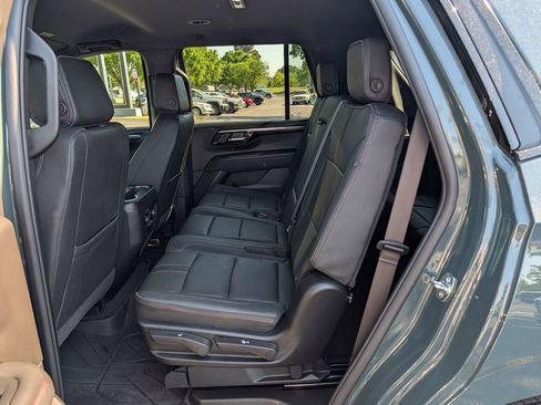 Used 2026 Chevrolet Tahoe RST w/ Comfort Package AWD/4WD image 15