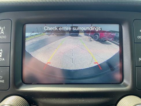 Used 2018 Jeep Wrangler Unlimited Sport AWD/4WD image 19