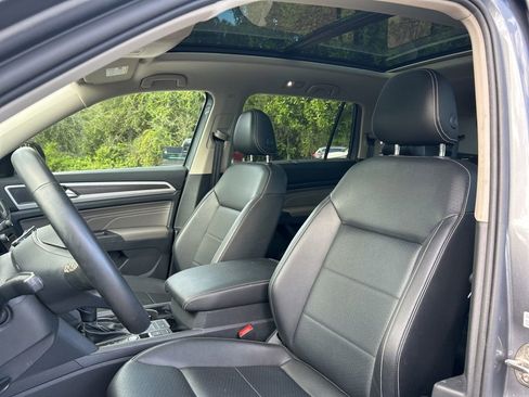 Used 2022 Volkswagen Atlas SE w/ Panoramic Sunroof Package image 15