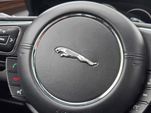 Used 2019 Jaguar XJ L Portfolio RWD image 30
