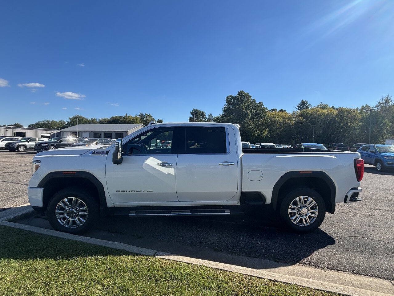 Used 2021 GMC Sierra 2500 Denali w/ Denali Ultimate Package AWD/4WD image 1