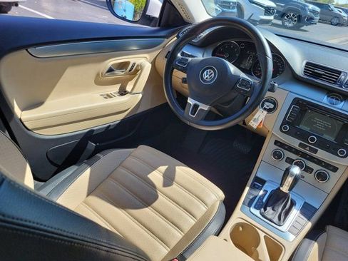 Used 2013 Volkswagen CC Lux image 3