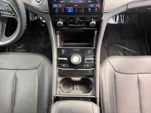 Used 2023 Jeep Grand Cherokee Overland AWD/4WD image 11