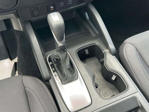 Used 2025 Nissan Frontier S RWD image 11