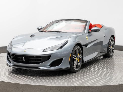 Certified 2019 Ferrari Portofino RWD image 1