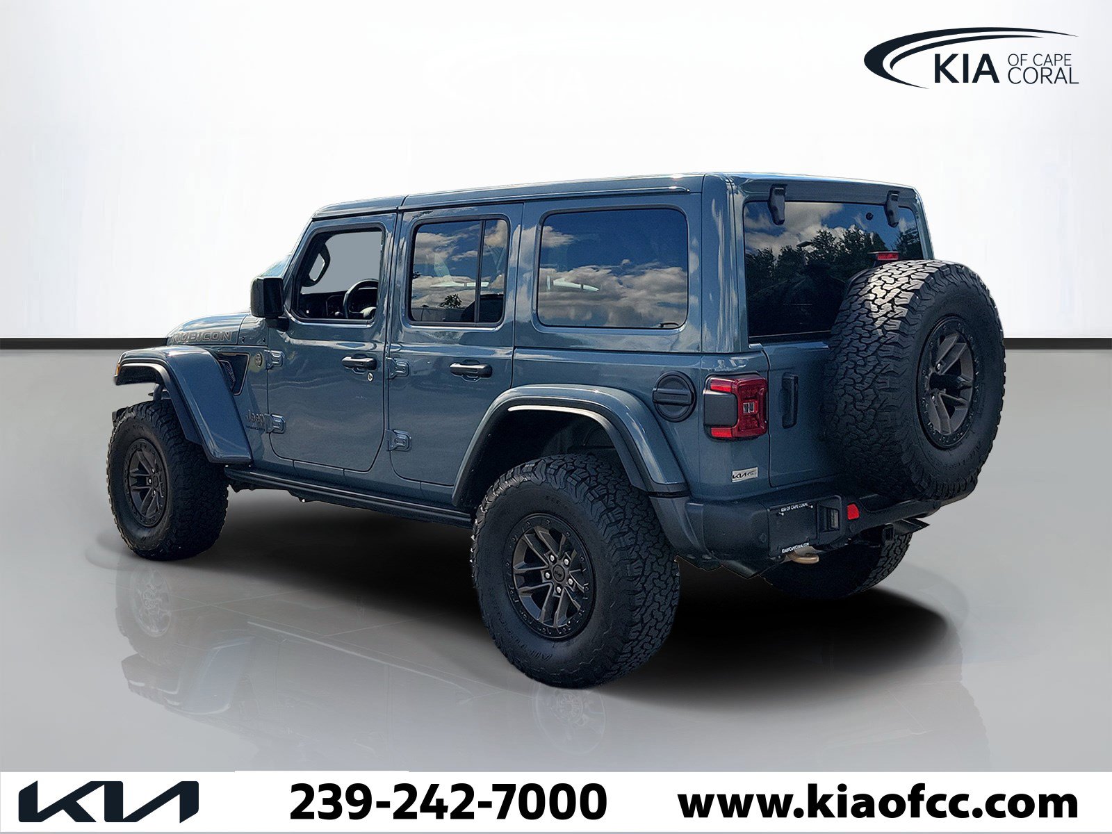 Used 2024 Jeep Wrangler Unlimited Rubicon 392 AWD/4WD image 4