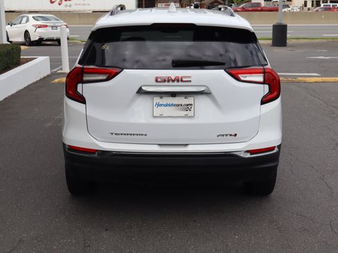 Certified 2023 GMC Terrain AT4 image 9