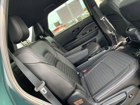 Used 2024 Nissan Pathfinder Rock Creek image 12