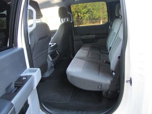 Used 2023 Ford F250 XLT w/ FX4 Off-Road Package image 19