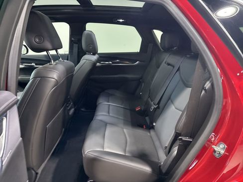 Used 2022 Cadillac XT5 Premium Luxury image 36