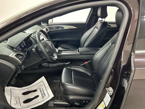 Used 2020 Lincoln MKZ AWD w/ Convenience Package image 9