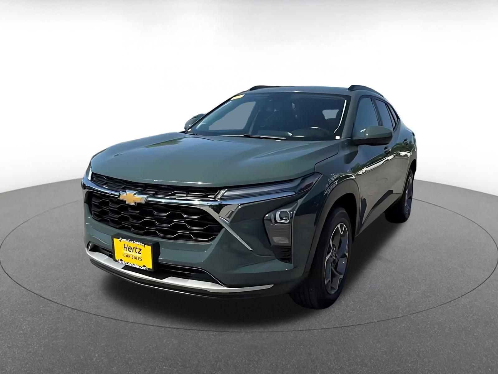 Used 2025 Chevrolet Trax LT w/ LT Convenience Package FWD image 6