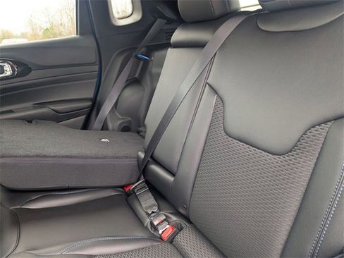 New 2026 Jeep Compass Latitude image 32