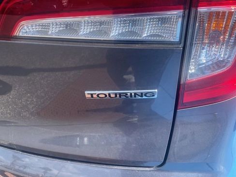 Used 2020 Honda Pilot Touring image 4