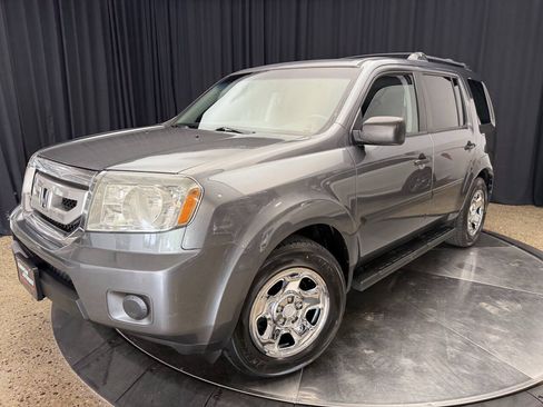 Used 2010 Honda Pilot LX image 2