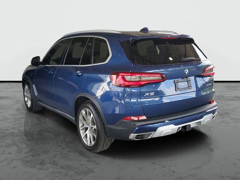Used 2021 BMW X5 xDrive40i w/ Premium Package AWD/4WD image 3