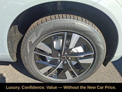 Used 2026 Volvo XC60 B5 Plus w/ Protection Package Premier AWD/4WD image 6